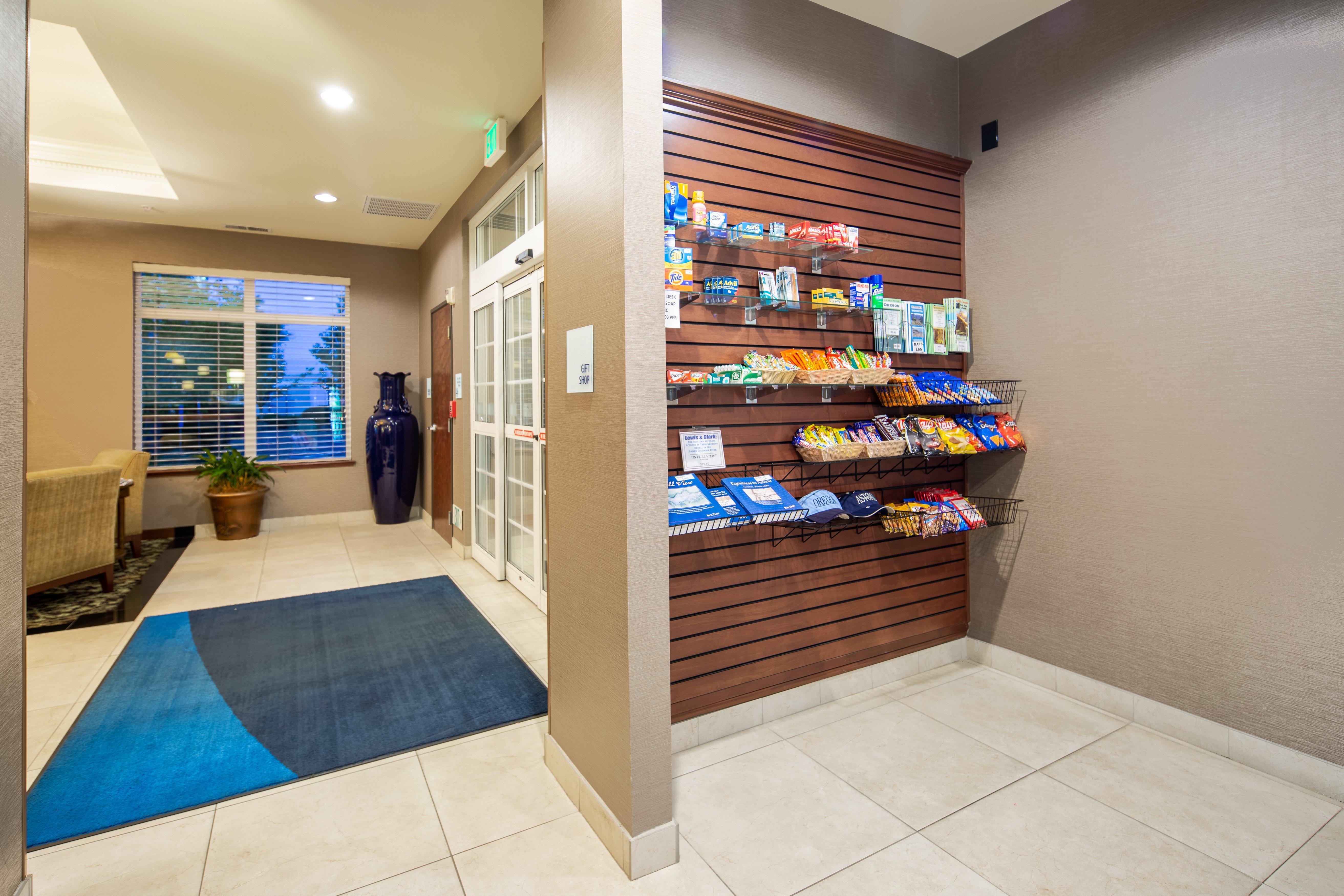 Holiday Inn Express Hotel & Suites Astoria By Ihg Dış mekan fotoğraf