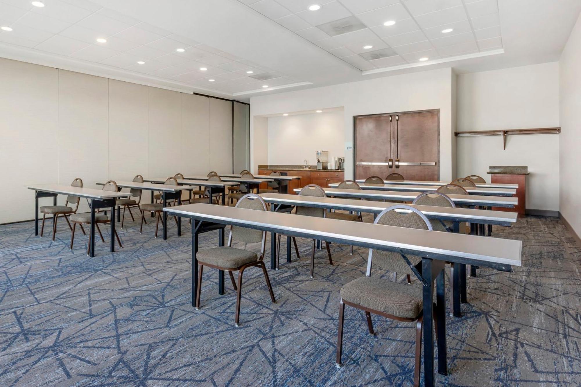 Holiday Inn Express Hotel & Suites Astoria By Ihg Dış mekan fotoğraf