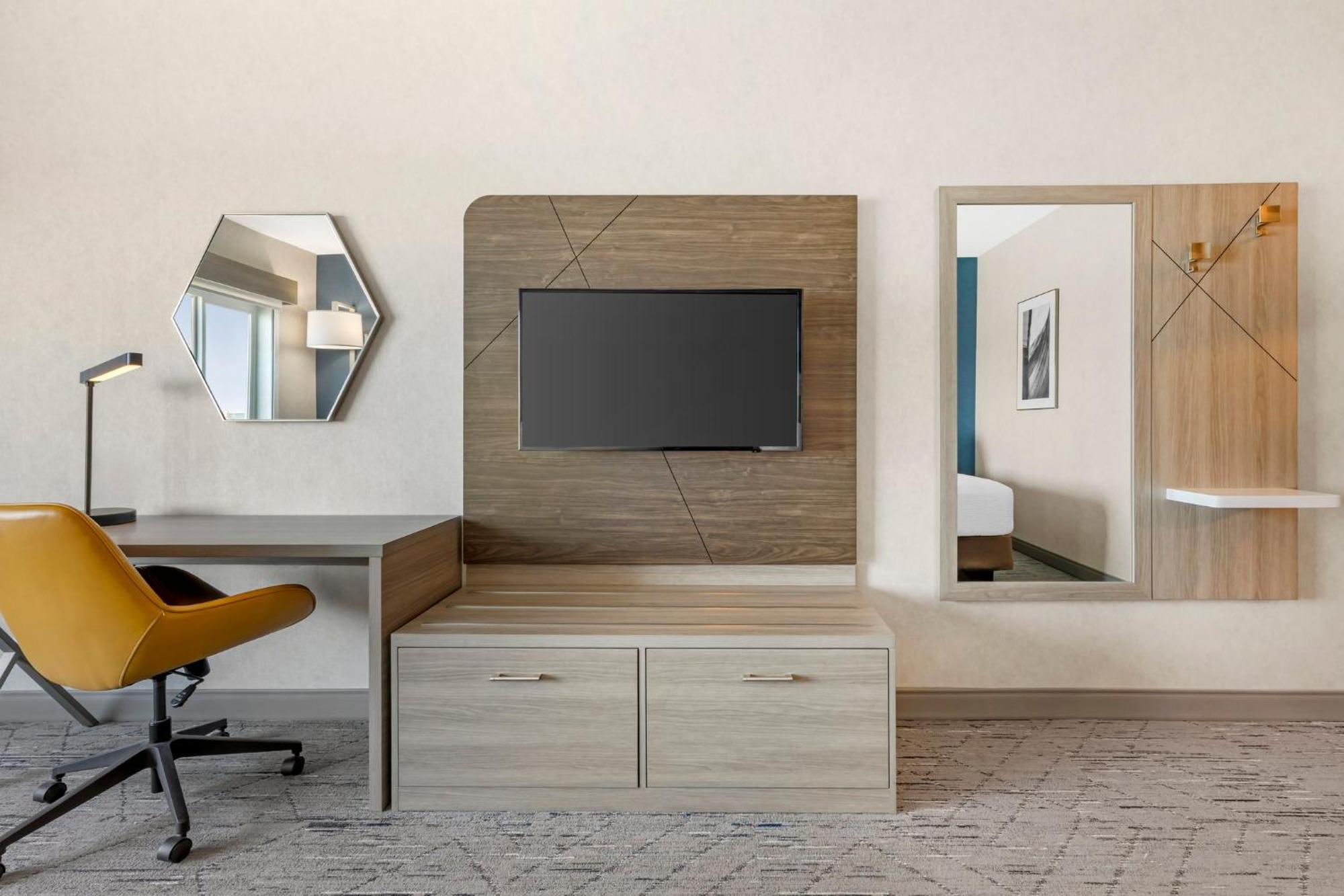 Holiday Inn Express Hotel & Suites Astoria By Ihg Dış mekan fotoğraf