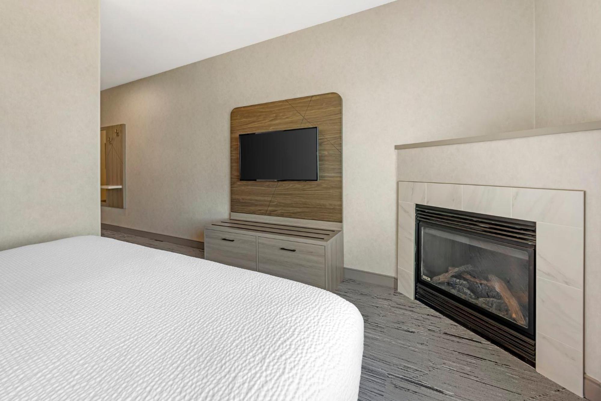 Holiday Inn Express Hotel & Suites Astoria By Ihg Dış mekan fotoğraf