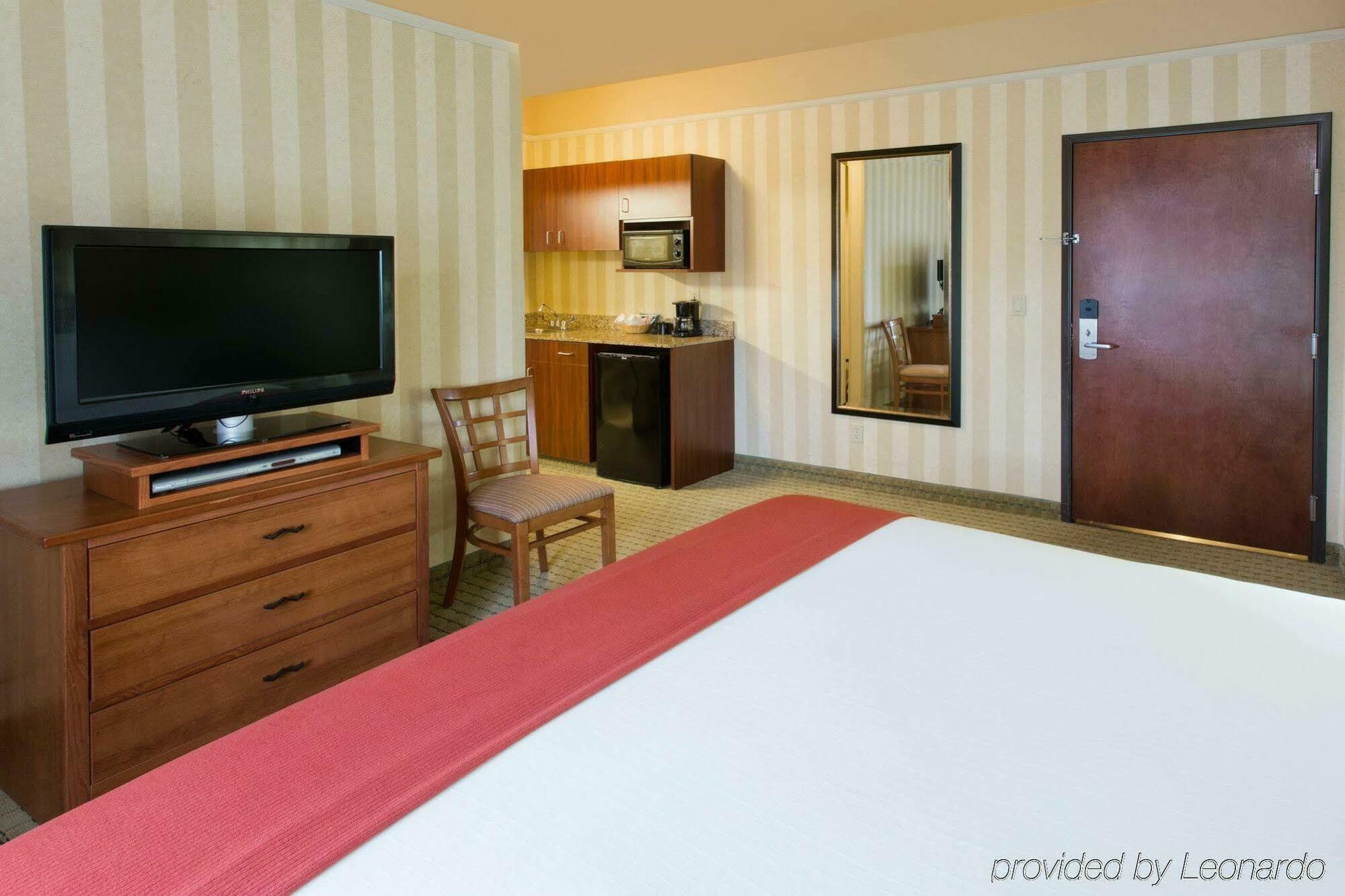 Holiday Inn Express Hotel & Suites Astoria By Ihg Dış mekan fotoğraf